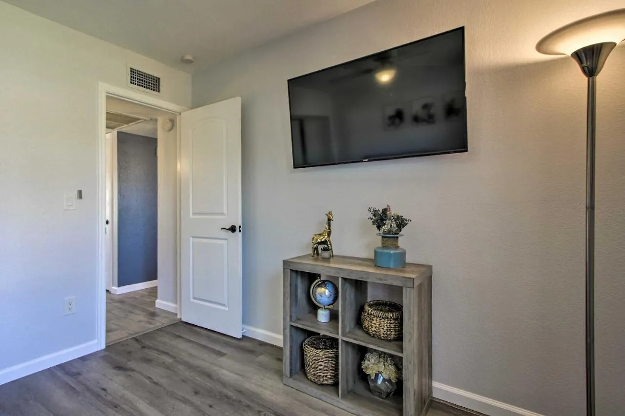 Holiday home Pet-Friendly Scottsdale Oasis With Pool And Bbq! Villa Phoenix
