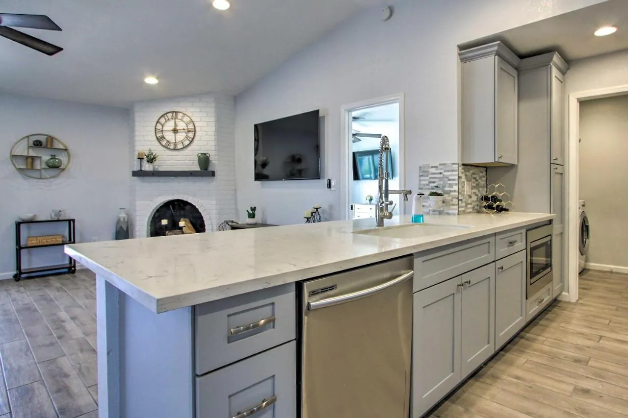 Pet-Friendly Scottsdale Oasis With Pool And Bbq! Villa Phoenix