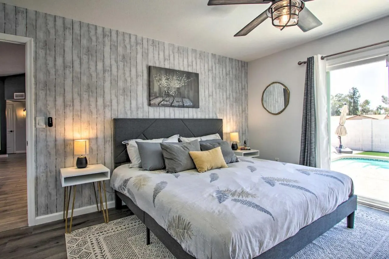 Holiday home Pet-Friendly Scottsdale Oasis With Pool And Bbq! Villa Phoenix