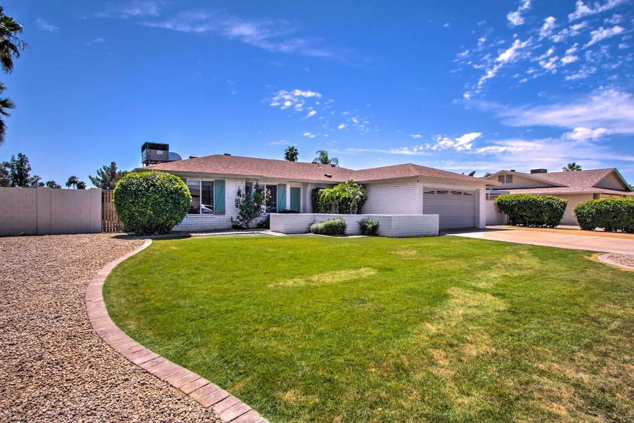 Pet-Friendly Scottsdale Oasis With Pool And Bbq! Villa Phoenix 0*,  United States